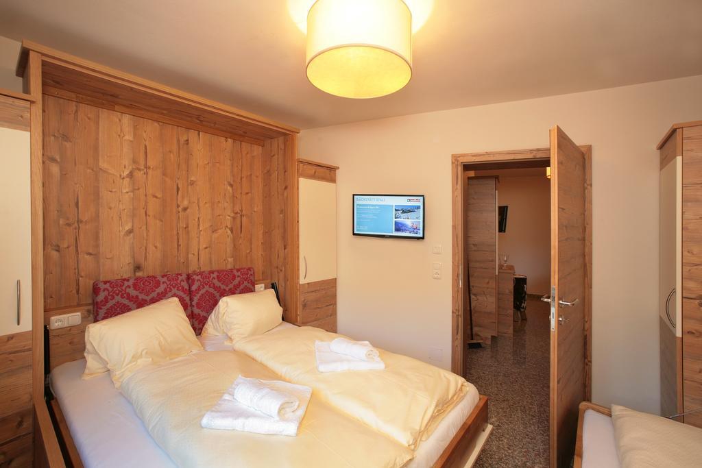 Intown Apartment Schmiede Saalbach-Hinterglemm Exterior photo